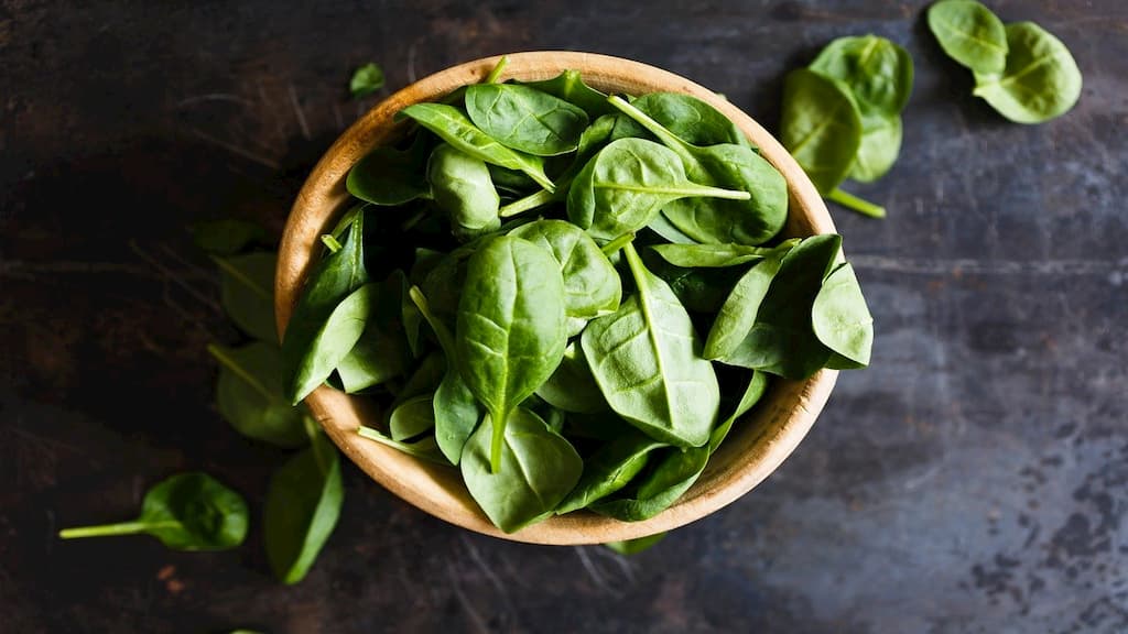 緑の葉物野菜を食べると死亡率が18〜25％も低下する